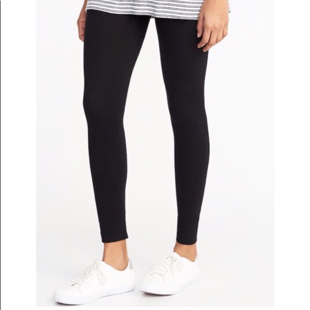 SALE! 🎁 NWOT Black Leggings | Medium